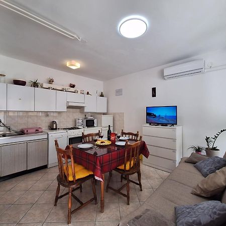 Apartment Mangus Spalato Esterno foto